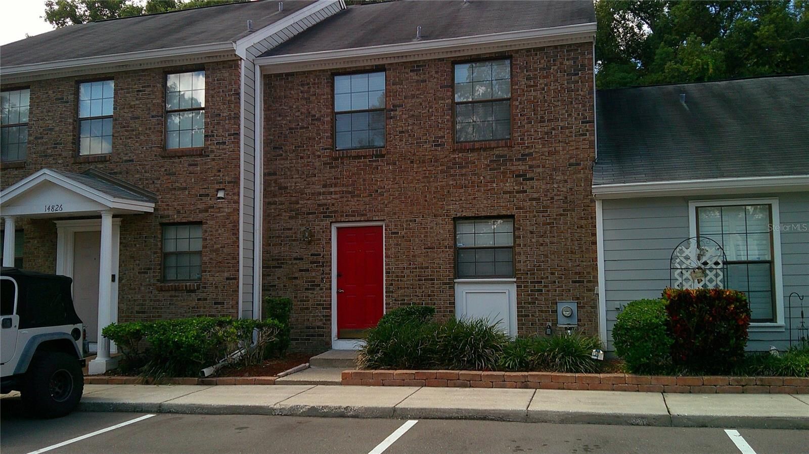 Property Photo: 14828 Winding Creek Court FL 33613