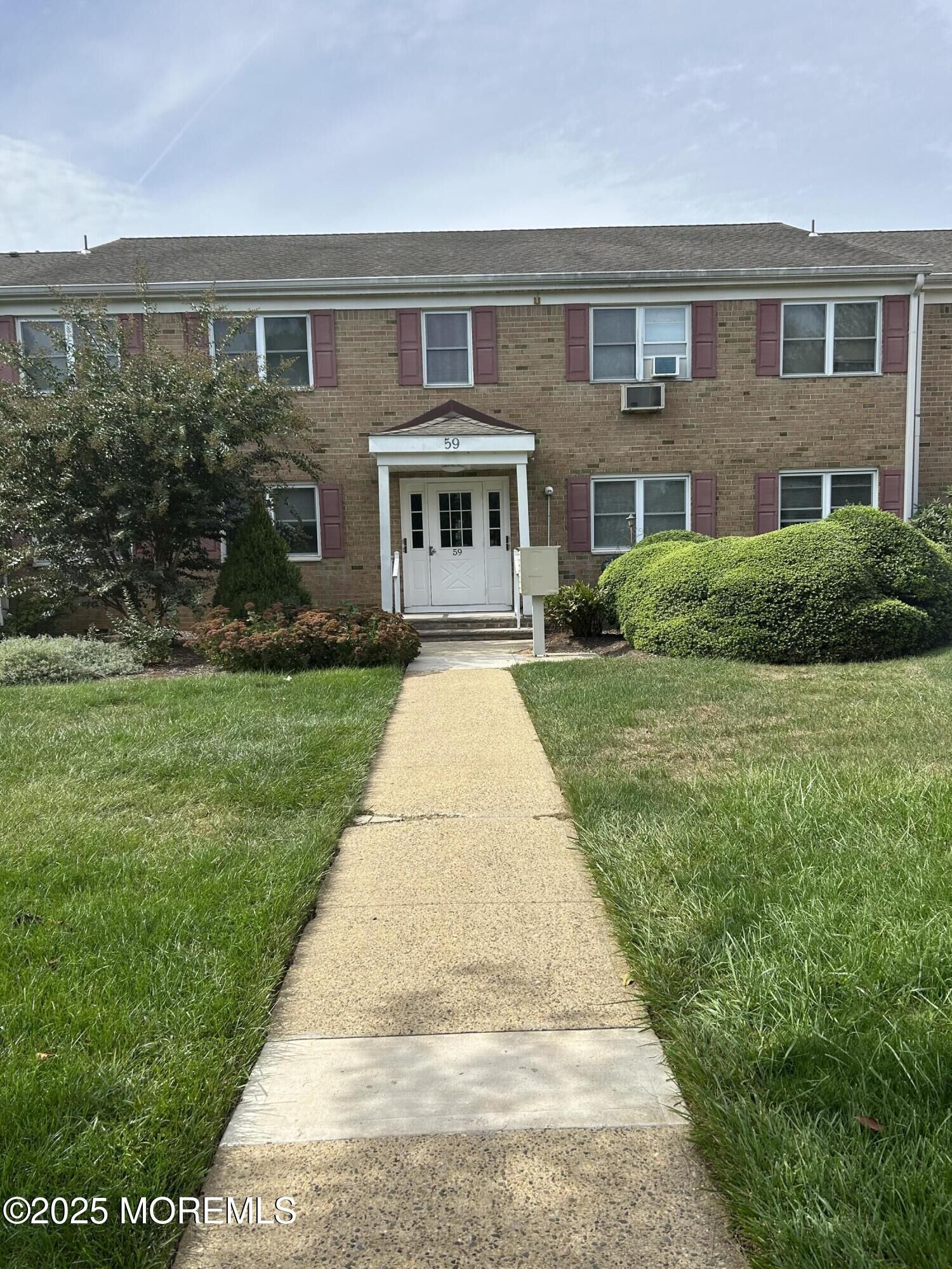 Property Photo:  59 Stonehurst Boulevard  NJ 07728 