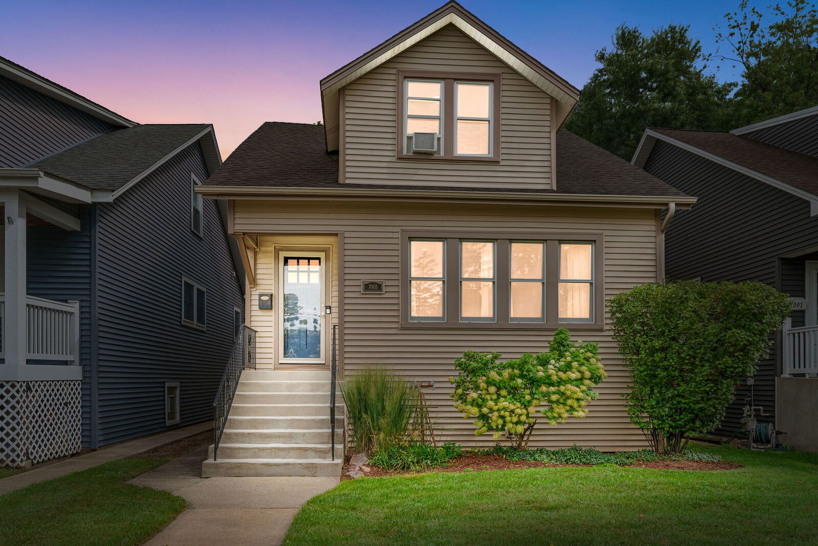 Property Photo:  7005 N Osceola Avenue  IL 60631 