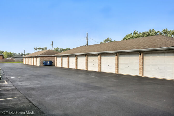 Property Photo:  7900 Nagle Avenue 3S  IL 60459 