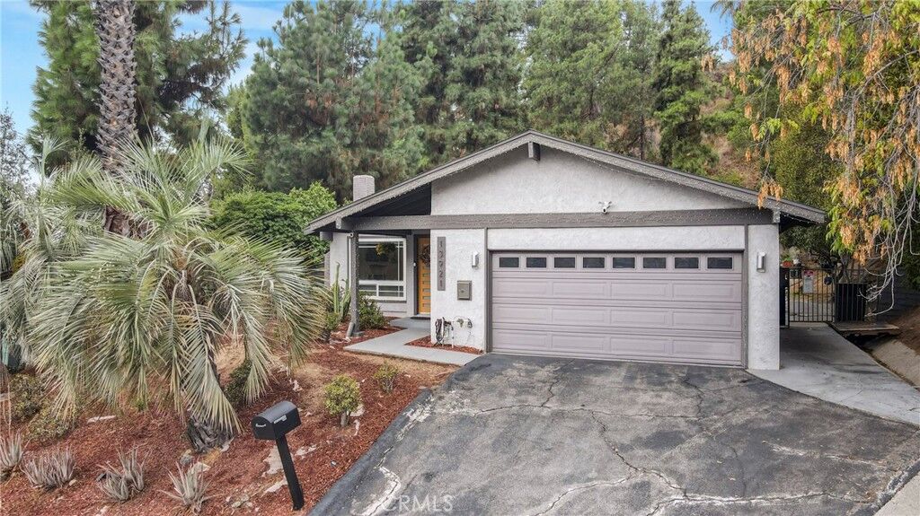 Property Photo: 13921 Candlewood Drive CA 91342