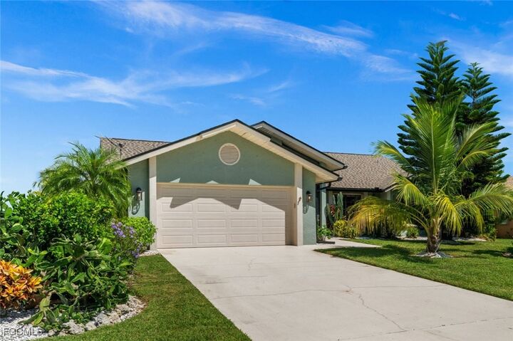 1405 SE 23rd Terrace  Cape Coral FL 33990 photo