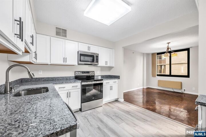 326 Prospect Avenue 6J  Hackensack NJ 07601 photo
