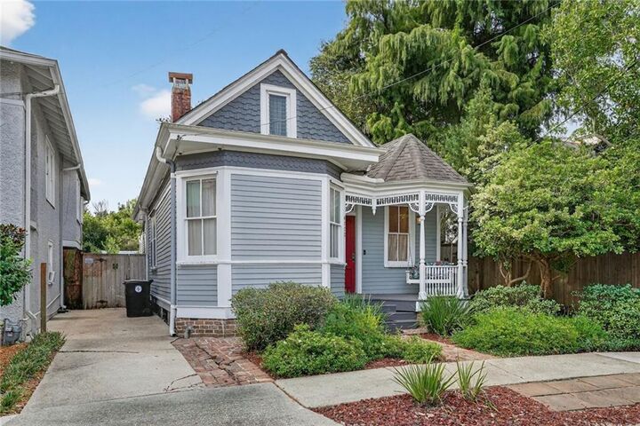 Property Photo:  6120 Chestnut Street  LA 70118