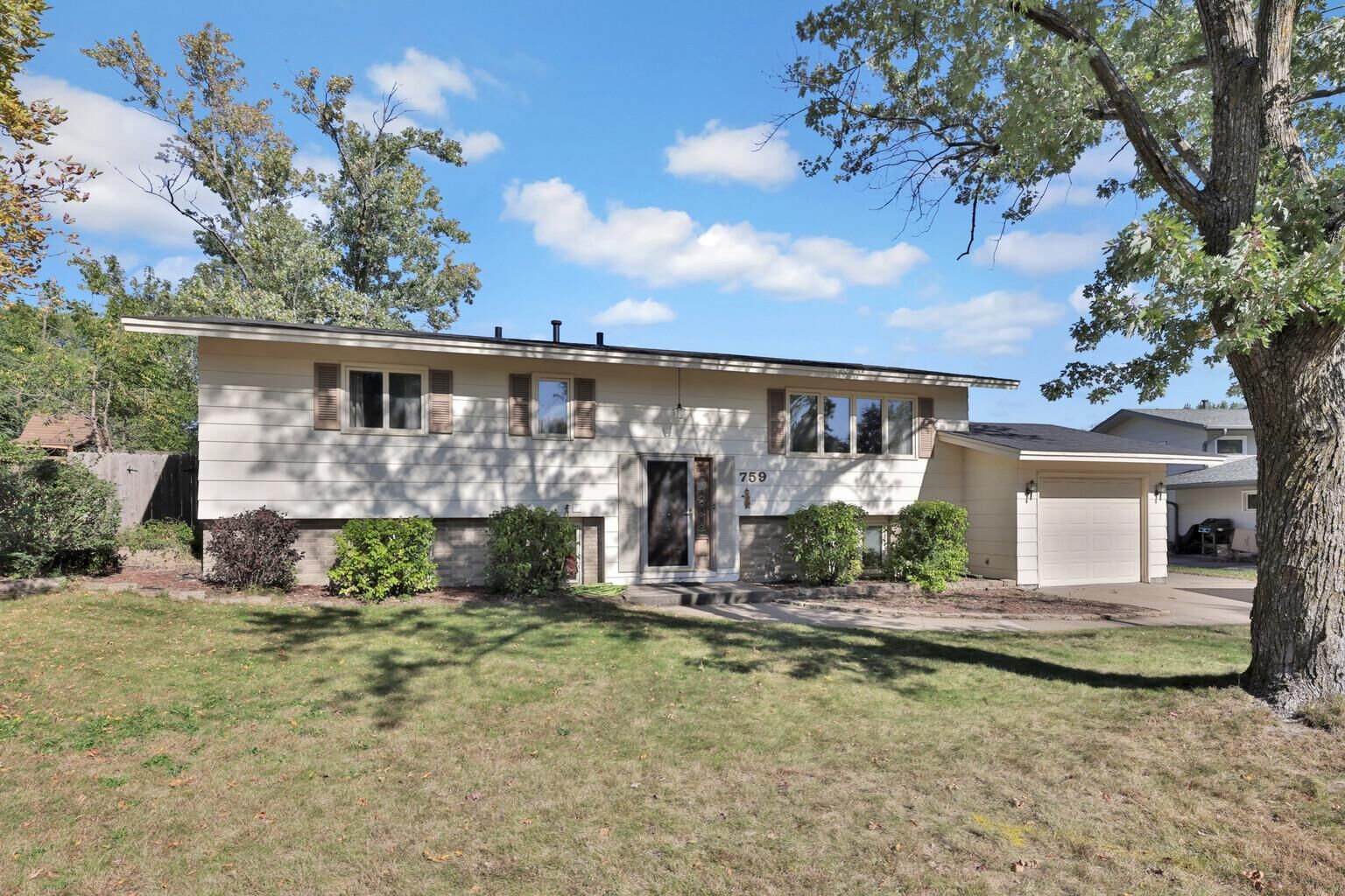 Property Photo: 759 Hull Road MN 55303