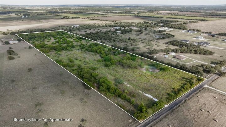 Photo de la propriété: 4977 County Road 1219 TX 76093