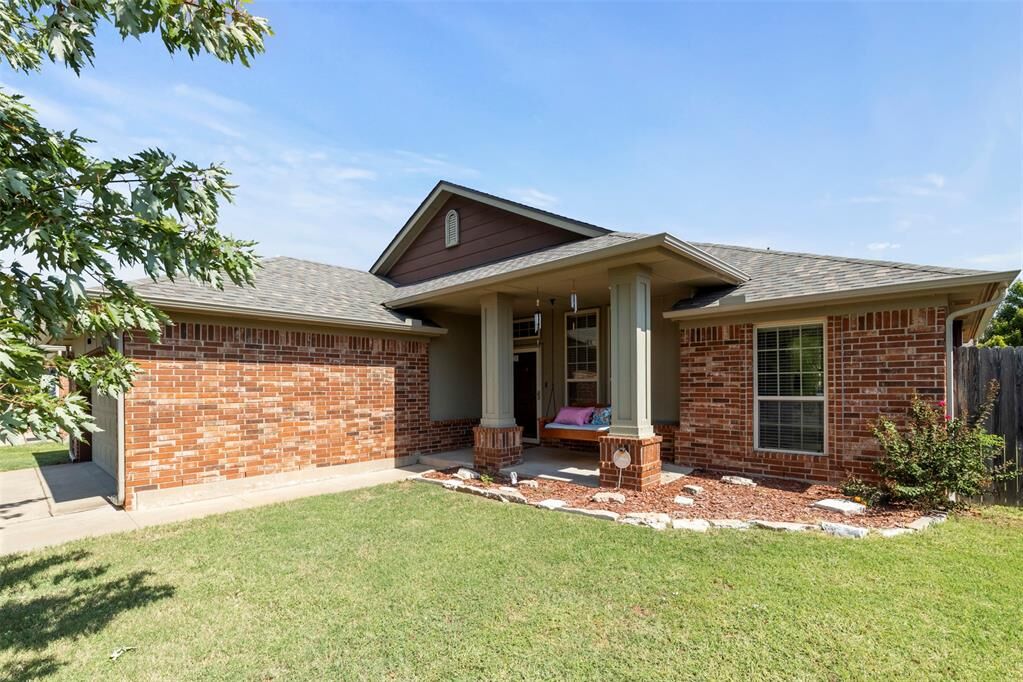 Property Photo:  516 Glass Avenue  OK 73099 