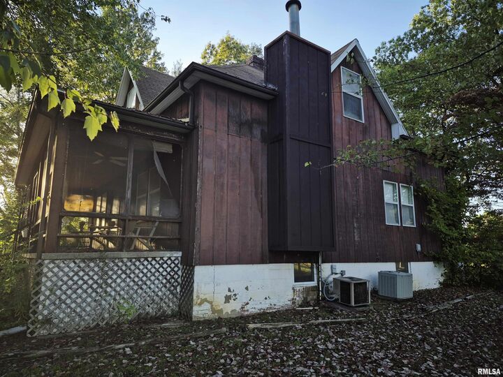 Property Photo:  1000 &Amp 1001 Taylor Street  IL 62930 