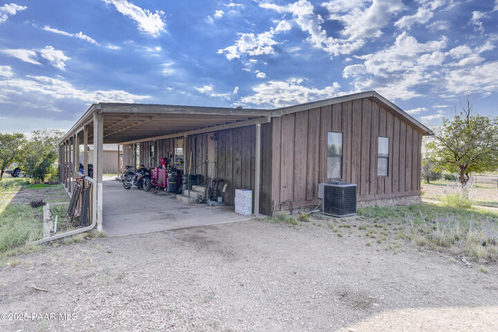 Property Photo:  25055 N Naples Street  AZ 86334 