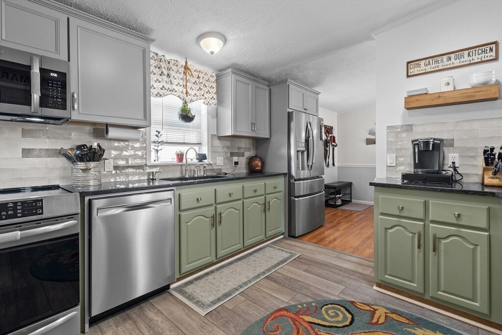 Property Photo:  70 Blackbird  RI 02878