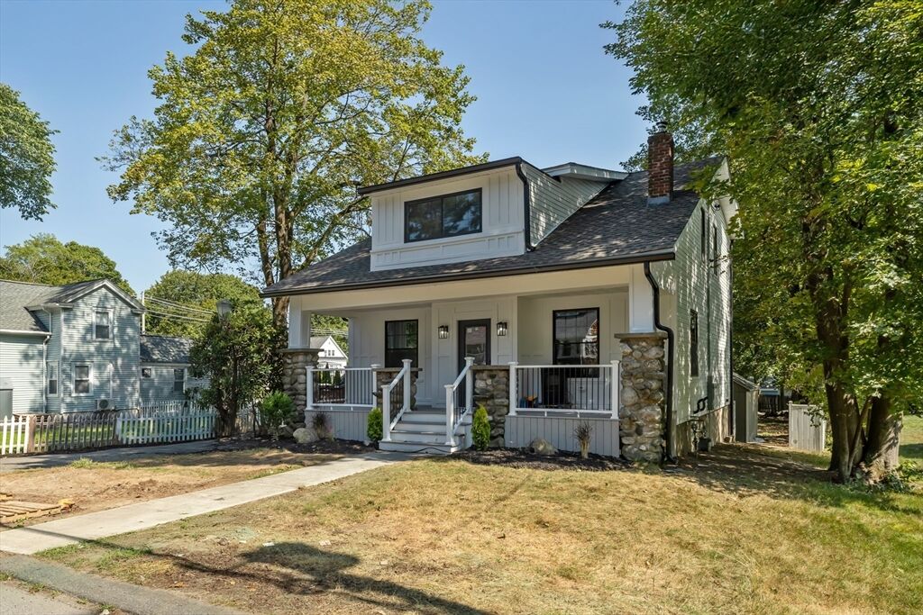 Property Photo:  7 Wesleyan, St  MA 01545 