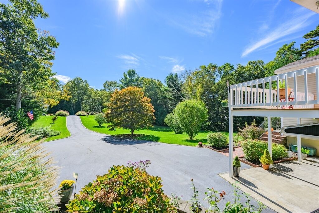 Property Photo:  3 Anne Circle  MA 02563 