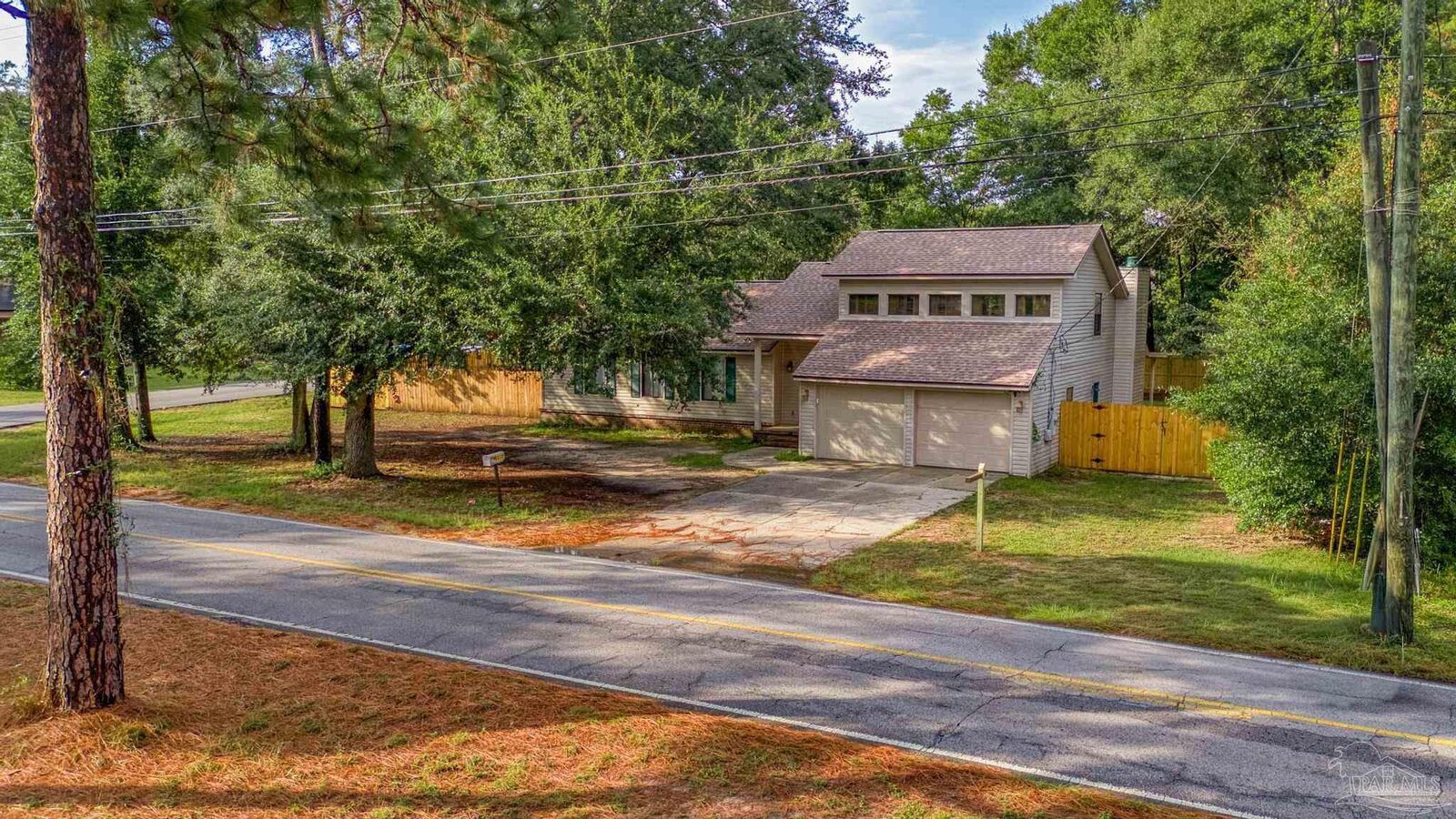 Property Photo:  5900 Hamilton Bridge Rd  FL 32570 