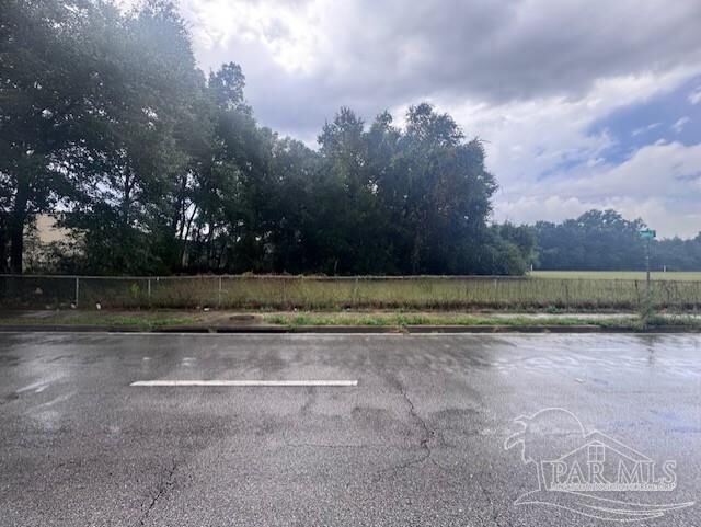 Property Photo: 2801 N W St FL 32505