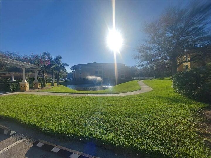 Property Photo:  5095 Fairways Circle I109  FL 32967 