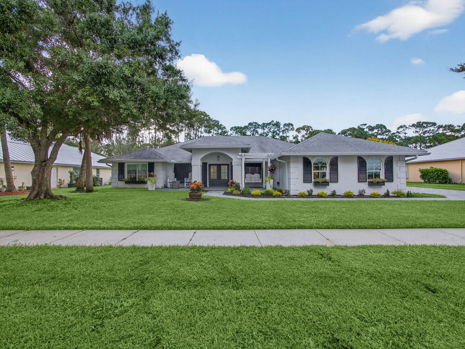 Property Photo:  8025 SW Yachtsmans Drive  FL 34997 