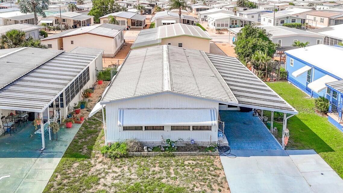 Property Photo:  7400 Cascade Drive  FL 34667 