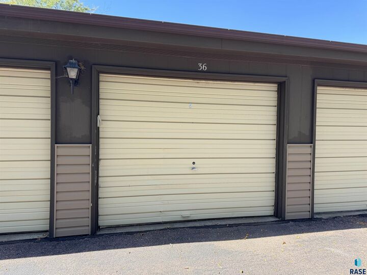 Property Photo:  3712 S Terry Ave 201  SD 57106 