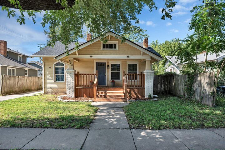 Property Photo:  523 N Volutsia Ave  KS 67214-4642 