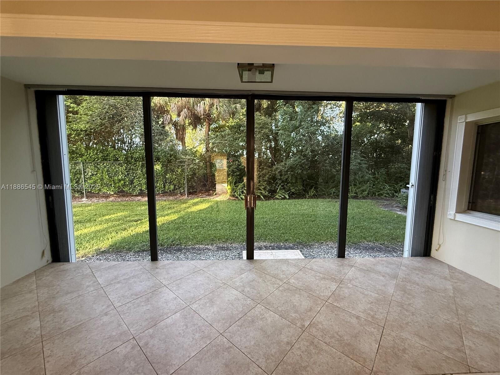 Property Photo: 900 SW 142nd Ave 101L FL 33027
