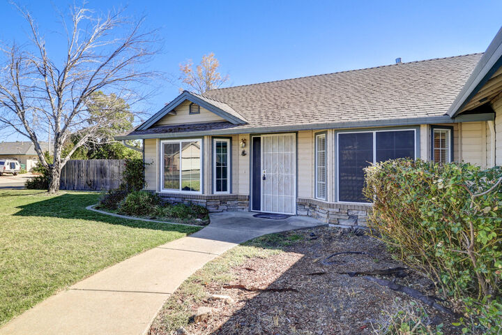 Property Photo:  4334 Mountain Glen Court  CA 96001 
