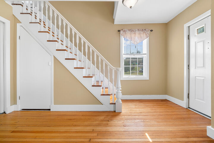 Property Photo: 237 North High Street CT 06512
