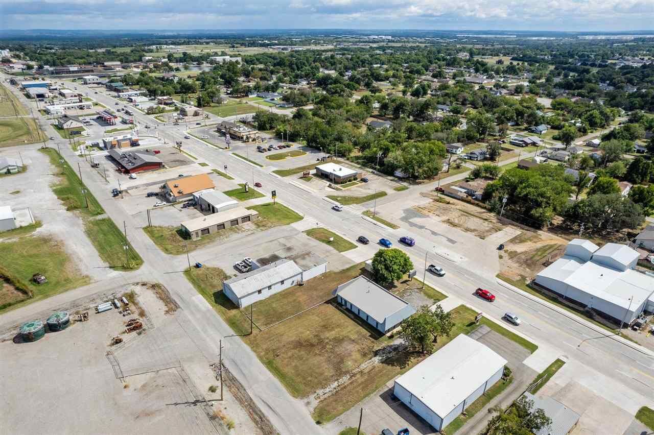Property Photo: 1236 E Main Street OK 74023