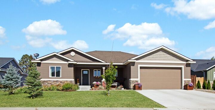105 Greenfield Way  Carey ID 83320 photo