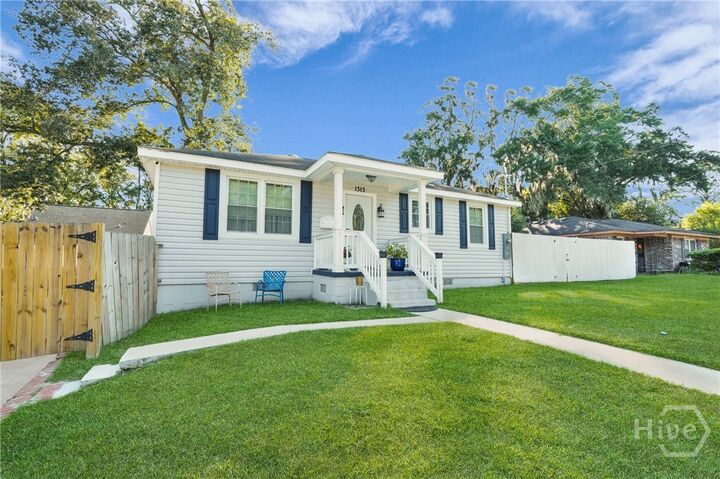 Property Photo: 1313 E 70th Street GA 31404