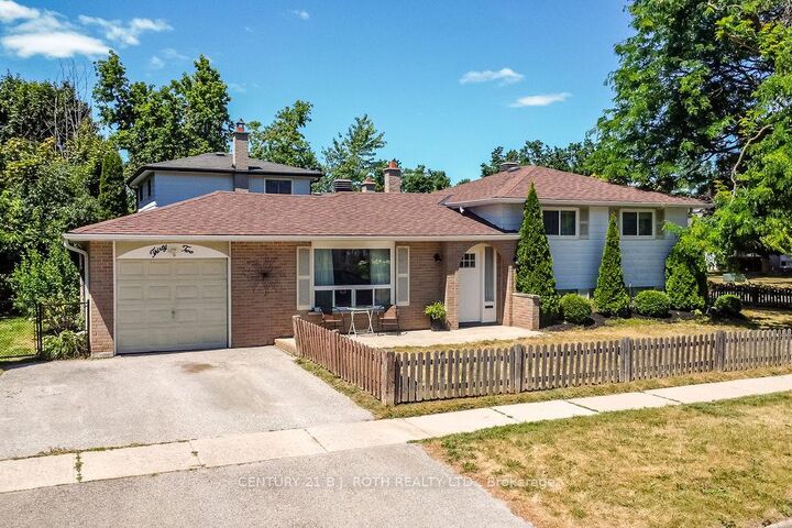 Photo de la propriété:  32 Lonsdale Place  ON L4M 4J1 