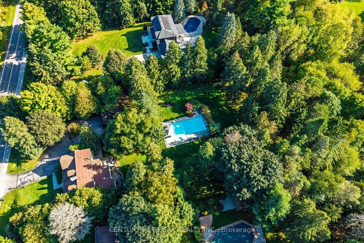 Photo de la propriété:  4434 Cedar Springs Road  ON L7P 0P8 