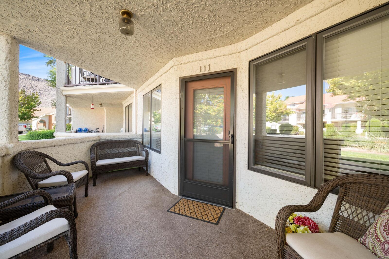 Property Photo:  275 S Valley View Dr #J111  UT 84770 