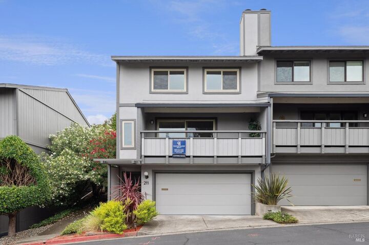 Property Photo: 211 Danielle Drive CA 94903