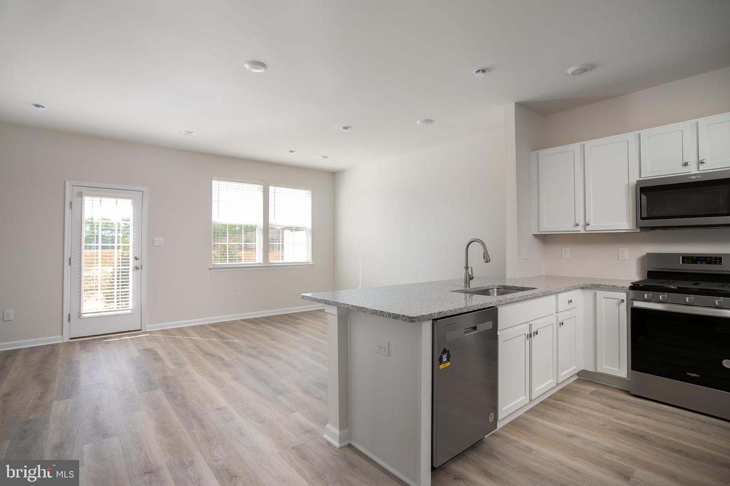 Property Photo:  74 Alexander Way  NJ 08060 