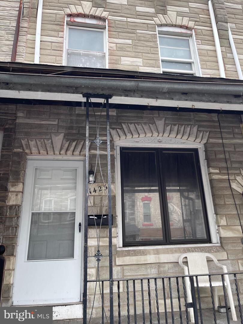 Property Photo:  1423 Mulberry Street  PA 19604 