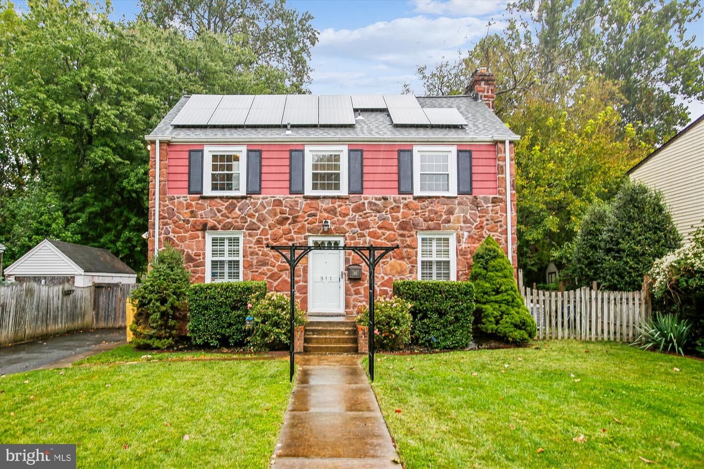 Property Photo:  911 Hillwood Avenue  VA 22042 