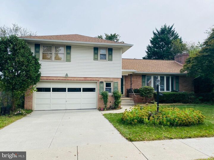 514 Redwood Street  Harrisburg PA 17109 photo
