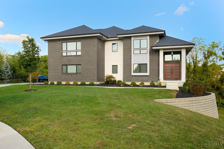Property Photo:  7194 Laurel Oaks Drive  OH 45069 