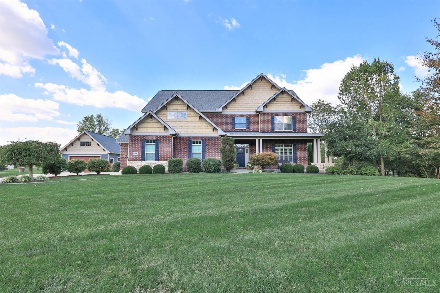 Property Photo:  1212 Arapaho Drive  OH 45152 
