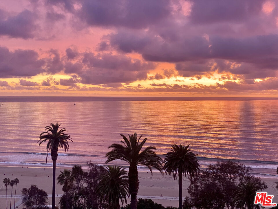 Property Photo:  201 Ocean Ave  CA 90402 