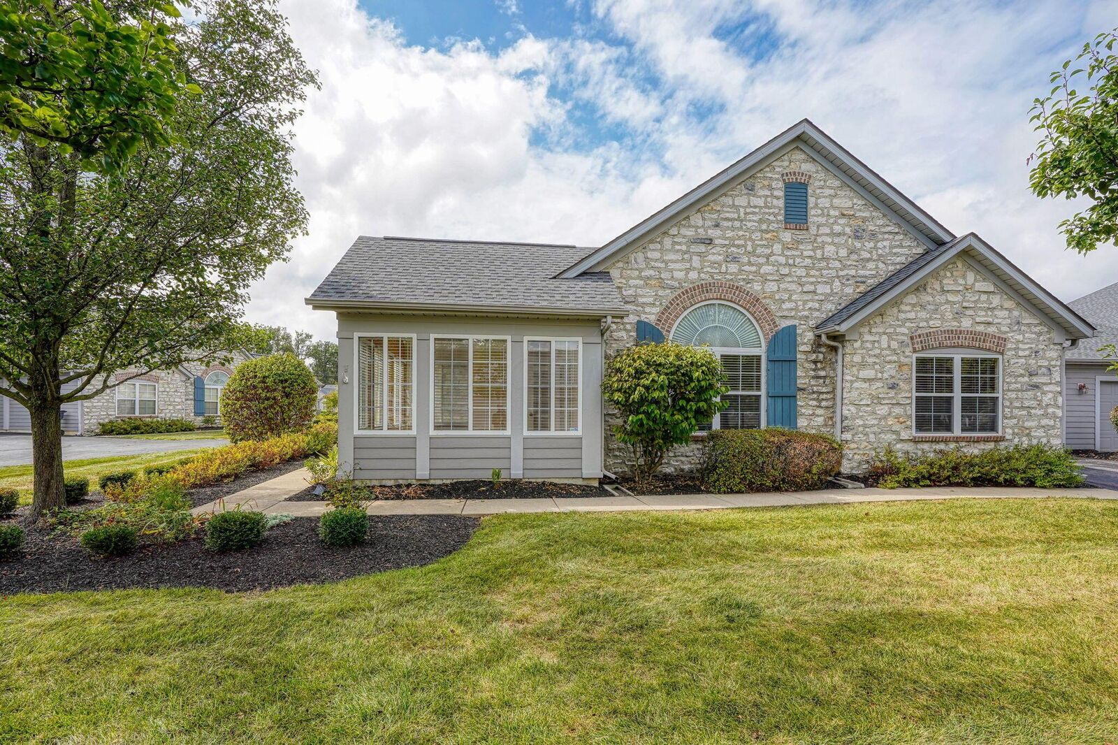 Property Photo:  4143 Aumbrey Court  OH 43054 