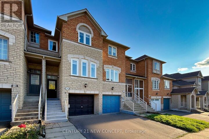 Property Photo:  100 Coburg Crescent South  ON L4B 4E4 