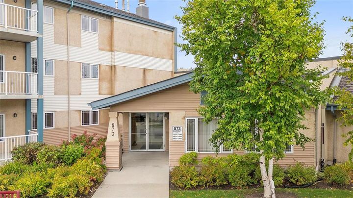 873 Waverley Street  Winnipeg MB R3P 6C6 photo