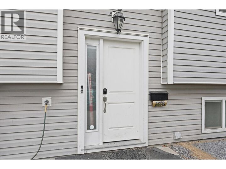 Property Photo: 356 McGowan Avenue BC V2B 2N7