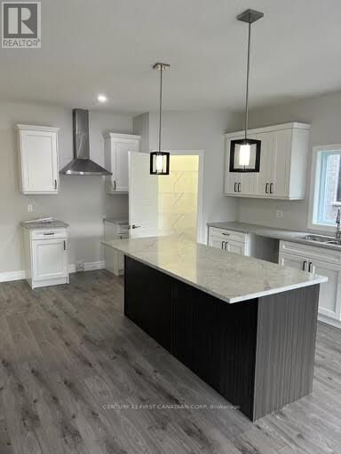 Property Photo:  113 Marconi Court  ON N5V 0C9 