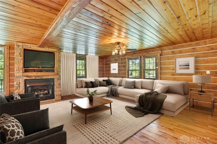 Property Photo:  170 N Parkview Road  OH 43084