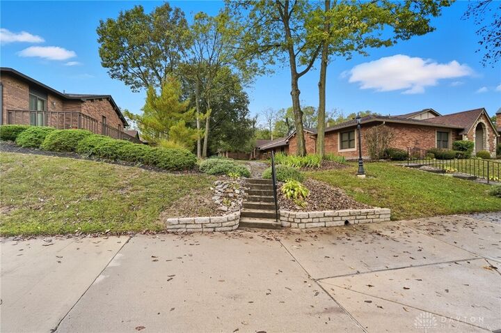 Property Photo: 7129 Fallen Oak OH 45459