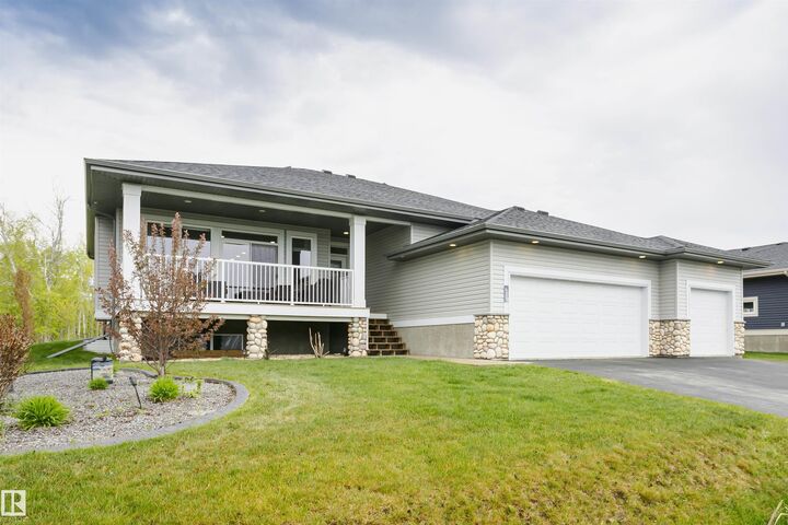 Property Photo: 611 55101 Ste Anne Trail AB T0E 1A1