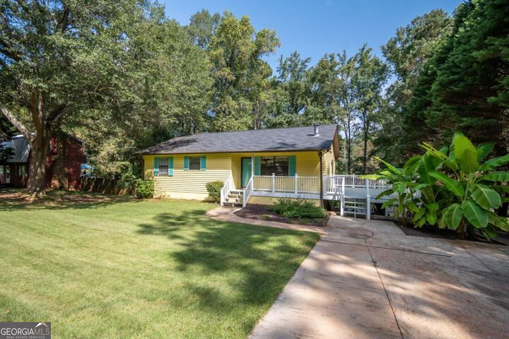 Property Photo:  160 Westwood Drive  GA 30606