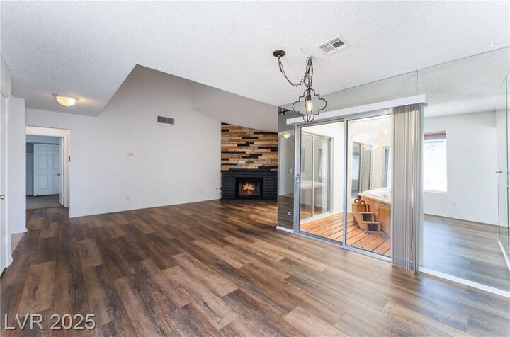 Property Photo: 6917 Raleigh Avenue NV 89108